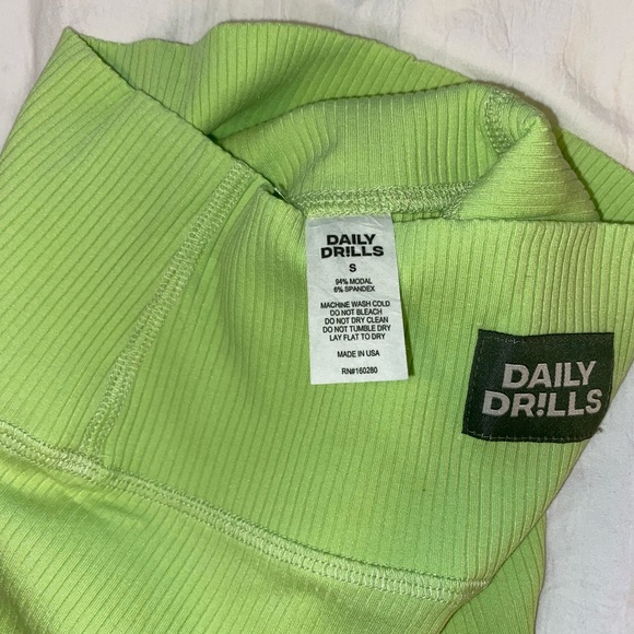 Daily Drills ribbed biker shorts in Zilker - Size S - Picture 3 of 3